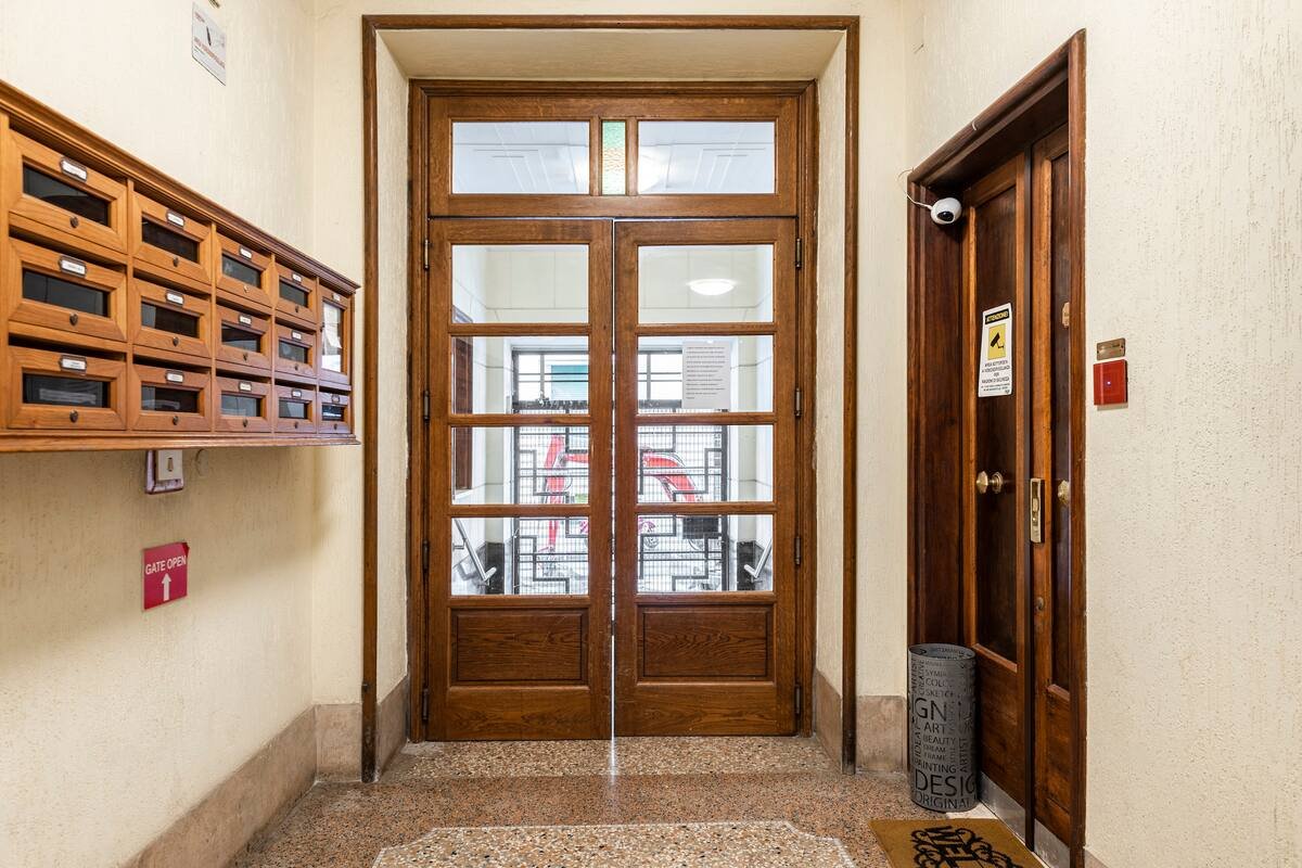 The entrance hall at Via Ferruccio 44